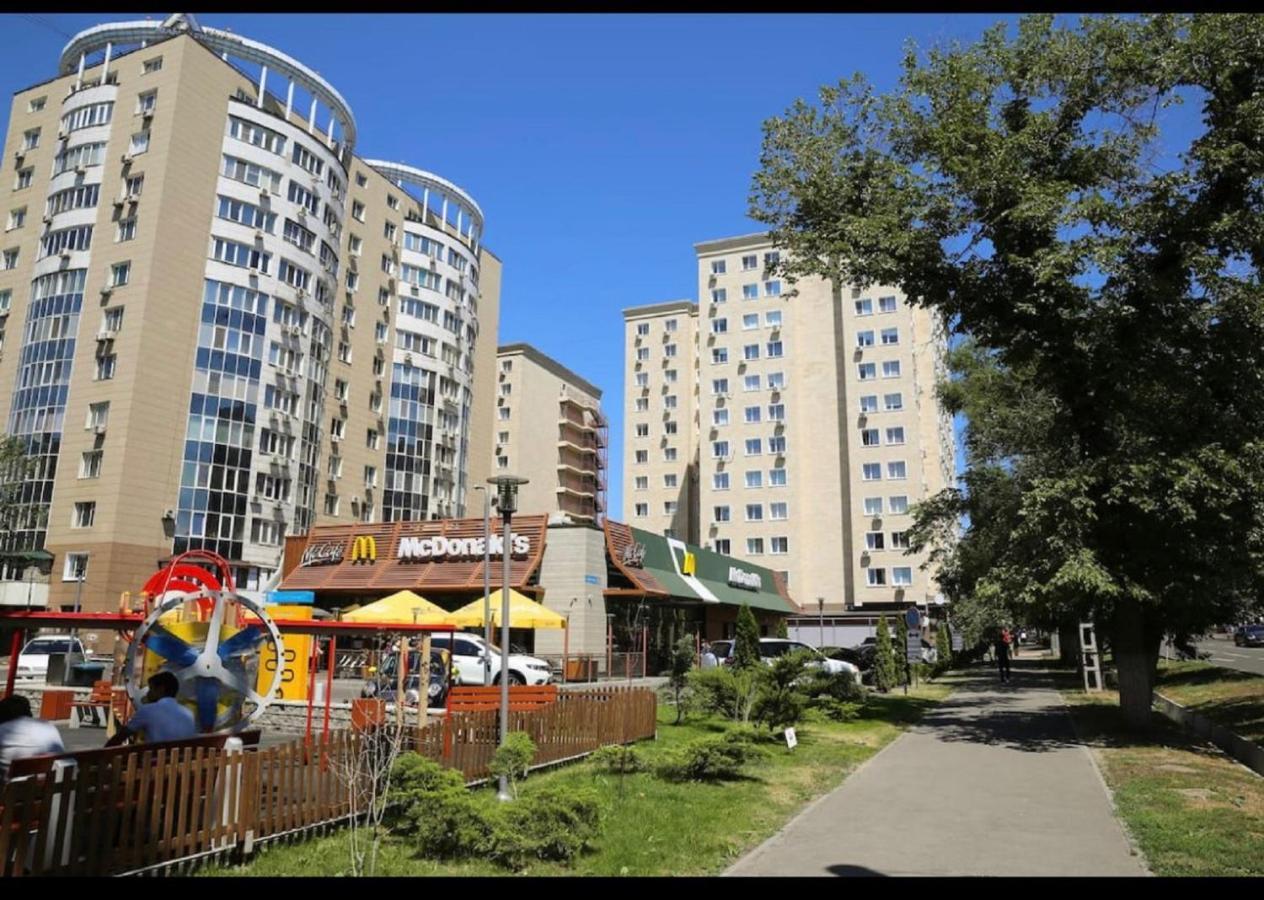 Apartamento Студия New York В Самом Центре Города Almatý Exterior foto